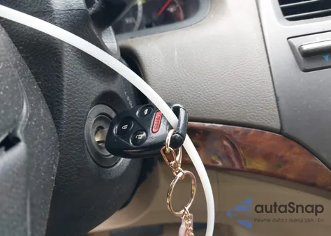 2010 Honda Accord 2.4 Ex-L z USA, uszkodzony, nr VIN 1HGCP2F89AA063175